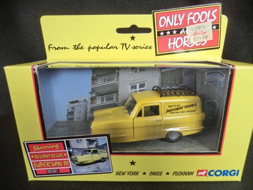 Near mint corgi reliant regal - mint,