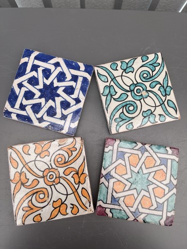Set hand painted ceramic - of,