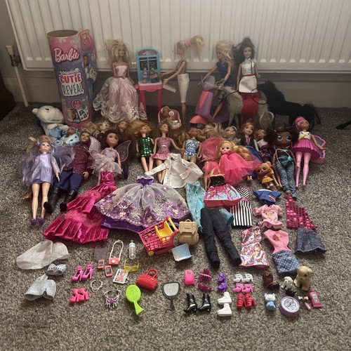 Job lot barbies dolls by - lot, of