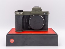 Leica SL2-S Reporter Edition