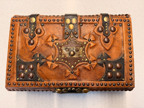 Vintage handcrafted leather - handcrafted,