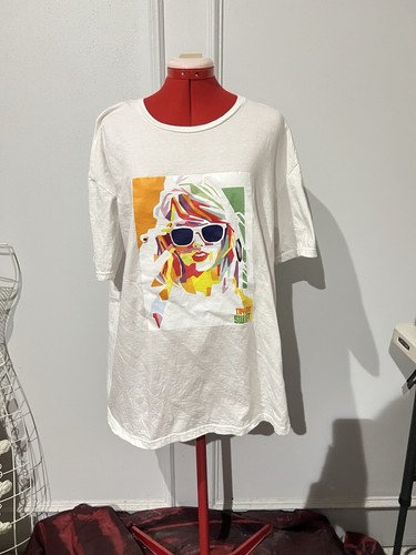 Gildan taylor swift in - ,