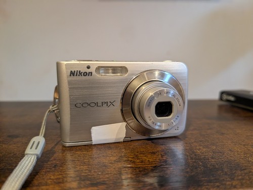 Digital camera nikon coolpix - digital,