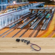 3 x Green Red Model Railroad