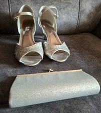 Ladies Size 5 Silver Glittery