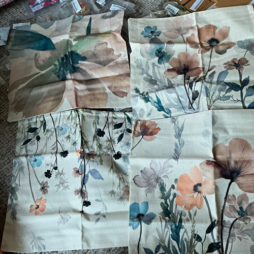 Stroud mode brown - poppy, floral