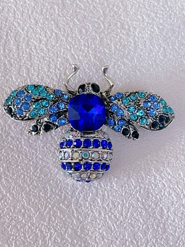 Sparkly blue crystal bee - blue,