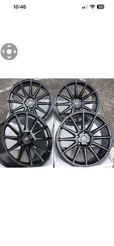 Black alloy wheels - black,