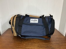 Dakine 31l duffle bag - eq,