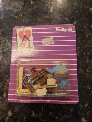 Vtg pedigree sindy curlers - pedigree,