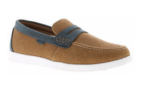 Mens boat deck slip - deck, on