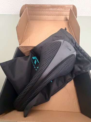 Ryet honeycomb bike saddle - 3d,