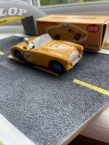 Vintage dinky 109 austin - vintage, no.109