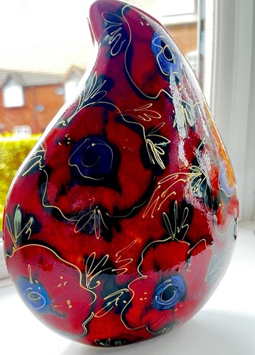 Teardrop vase deep glossy red - deep,