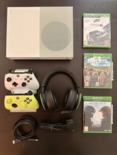 Xbox One S 1TB Bundle -