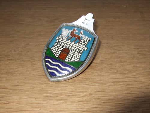 Wolsburg crest beetle - crest,