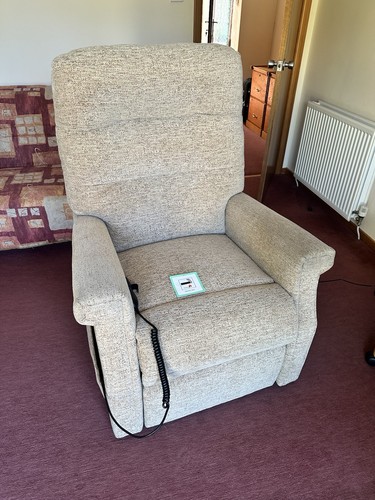 Skipton large riser recliner - riser,