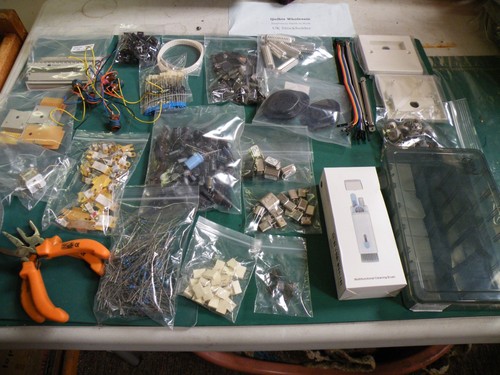 Small job lot electronic - lot,