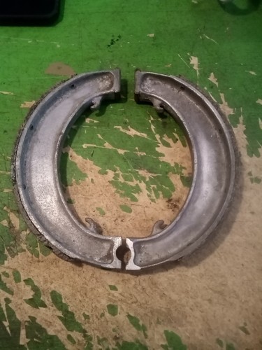 Bsa a10 b33 front brake - brake, shoes