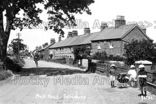 eqq-49 Street View, Mell Road