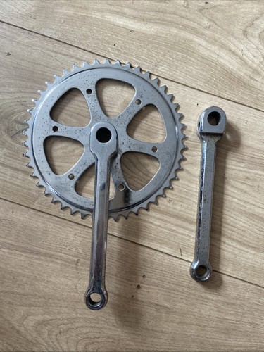 Cranks set cotter pins - no, of