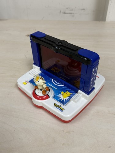 Vintage pokemon battle - pokemon, arena