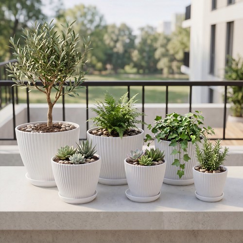 Plastic plant pots - 3-6x,