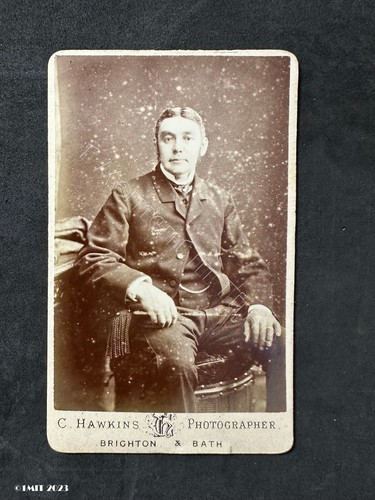 Cdv man large hands - cdv,