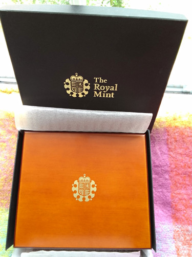 The royal mint wooden - the,