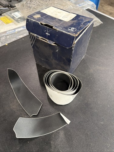 Saab 900 bonnet guard - 93,