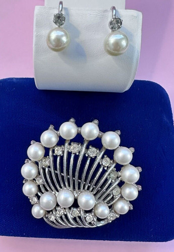 Vintage crown trifari - crown,