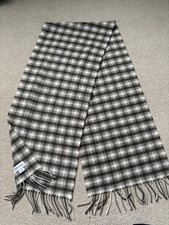 Brora cashmere scarf. Lovely