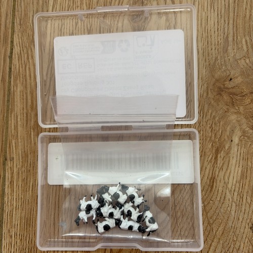 Model railway gauge cows qty - model,