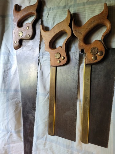Three vintage carpentry - , saws