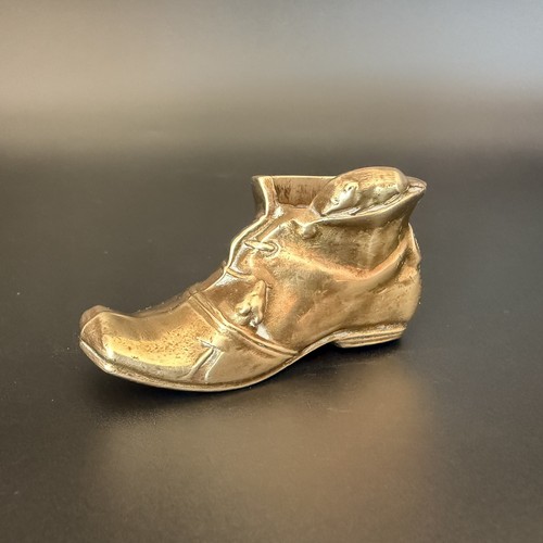Vintage peerage brass boot - brass,