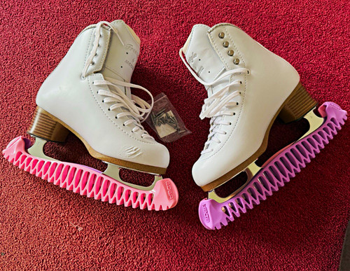 Jackson freestyle figure - freestyle,