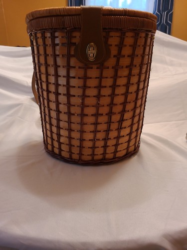 Vintage wicker picnic - vintage,
