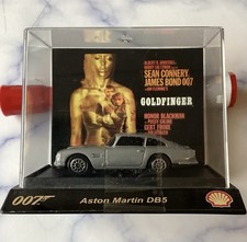 Aston Martin DB5 007 James