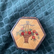 VINTAGE HOUBIGANT HEXAGONAL POWDER COMPACT c1930