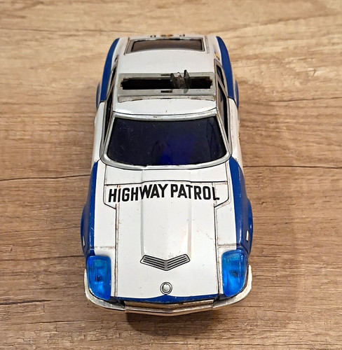 Vintage modern toys - modern, japan