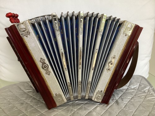 Button accordion 1930 - button, accordion/