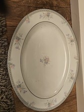  Noritake Legendary Hailey 4007 Platter  29cm