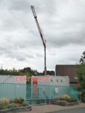 PHOTO  MOBILE TOWER CRANE ST