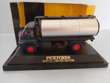 Vanguards 1:64  Pickfords
