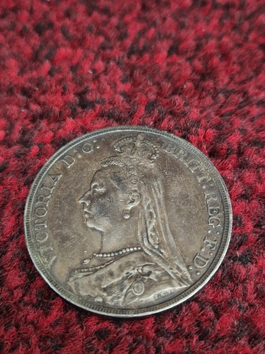 Queen victoria silver crown - victoria,