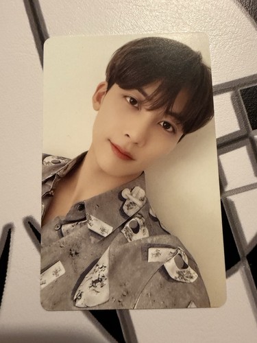Official seventeen jeonghan - official,