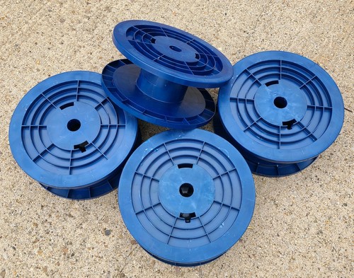 Empty cable reels - x,