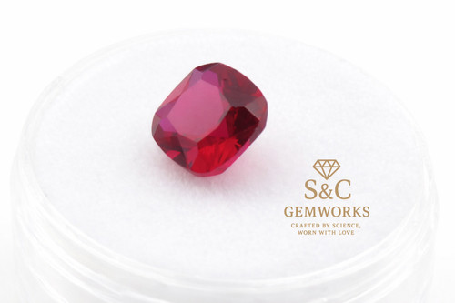 Red ruby corundum cushion cut - red,
