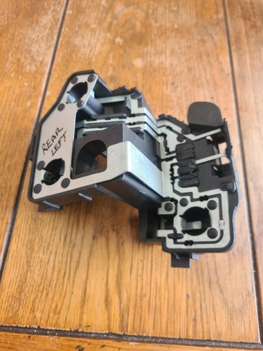 Bulb holder rear left - holder,