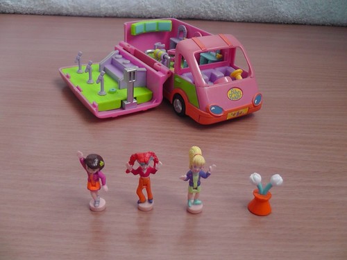 Mini polly pocket - polly, performance